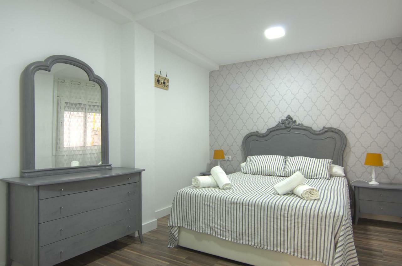 Apartment Ronda Sant Antoni ชีโรนา ภายนอก รูปภาพ