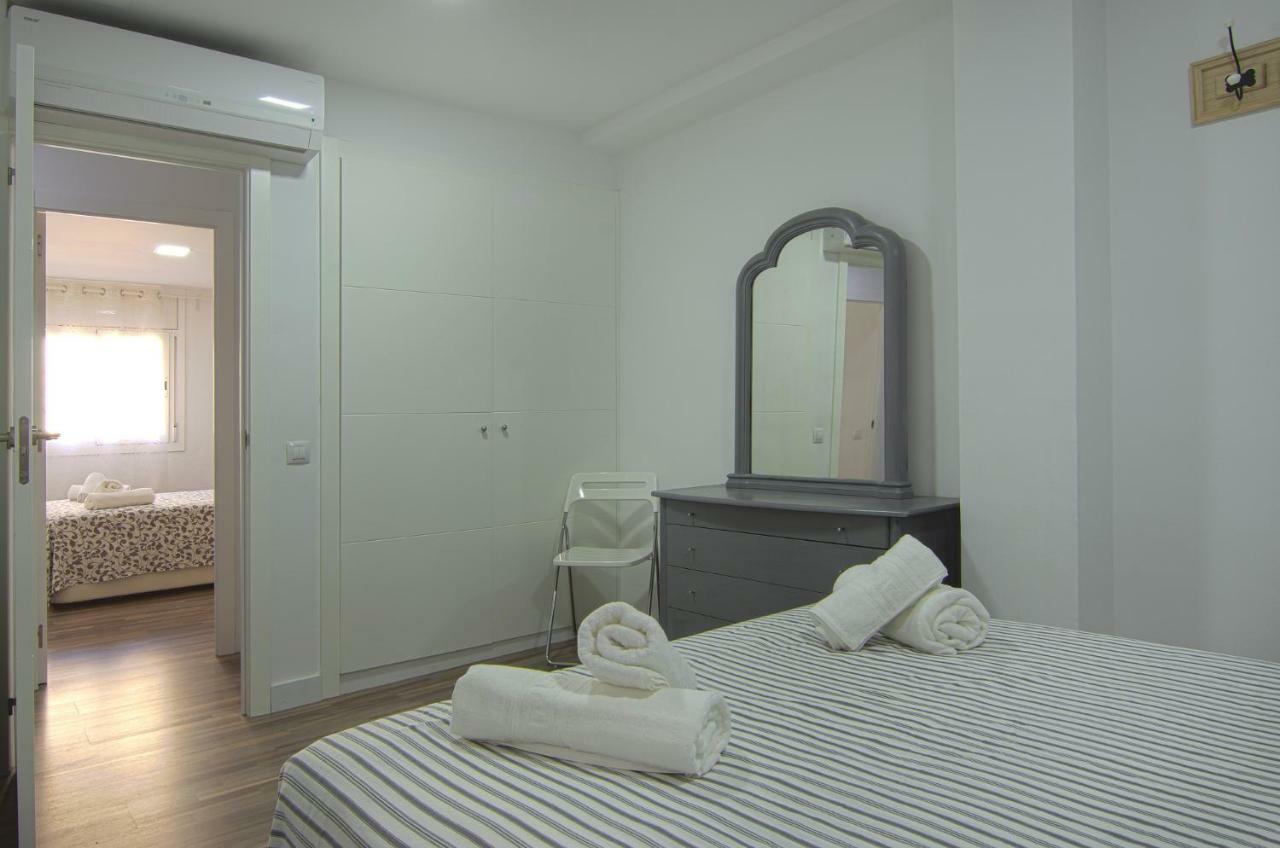 Apartment Ronda Sant Antoni ชีโรนา ภายนอก รูปภาพ