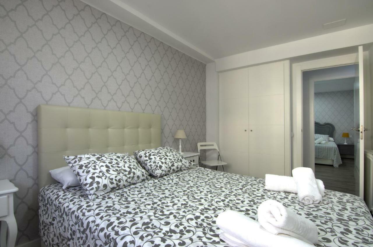 Apartment Ronda Sant Antoni ชีโรนา ภายนอก รูปภาพ