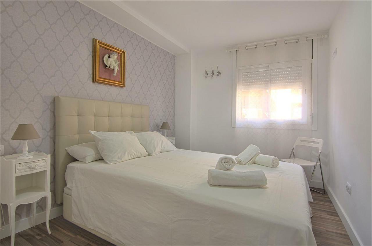 Apartment Ronda Sant Antoni ชีโรนา ภายนอก รูปภาพ